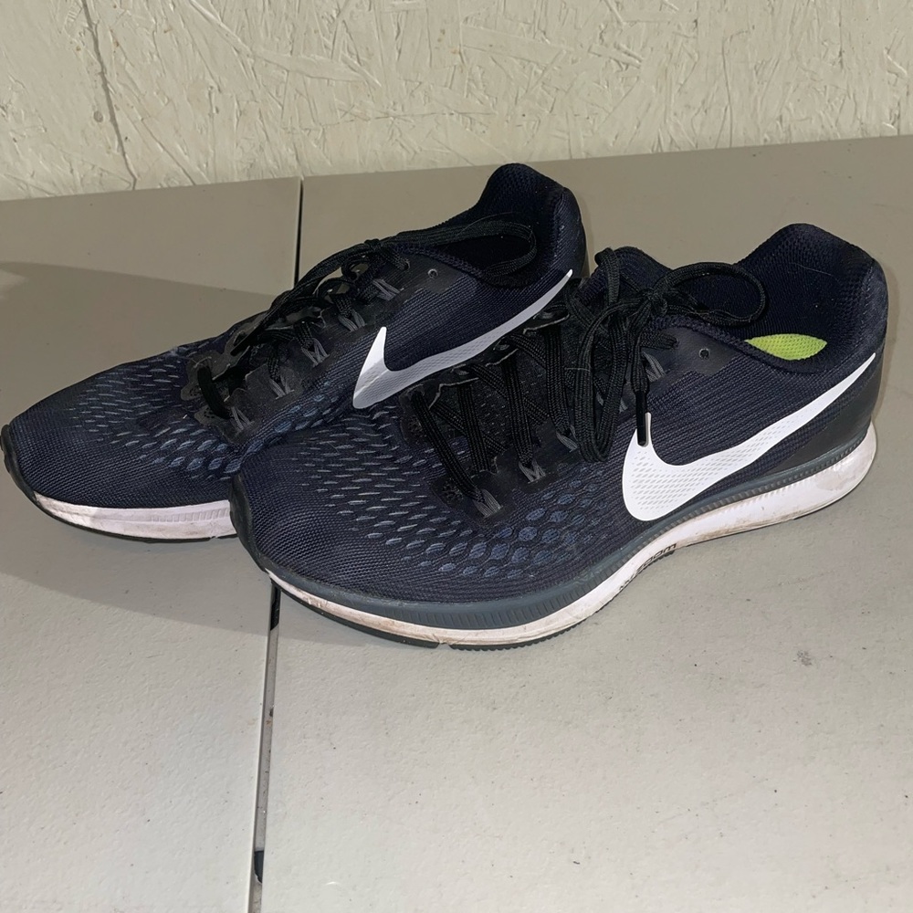 Nike Womens Air Zoom Black White Running Shoes Size 8.5